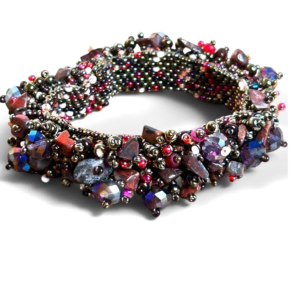 Chunky Beaded Bracelet Overload Cluster Magnetic Clasp Iridescent 6.5 inches